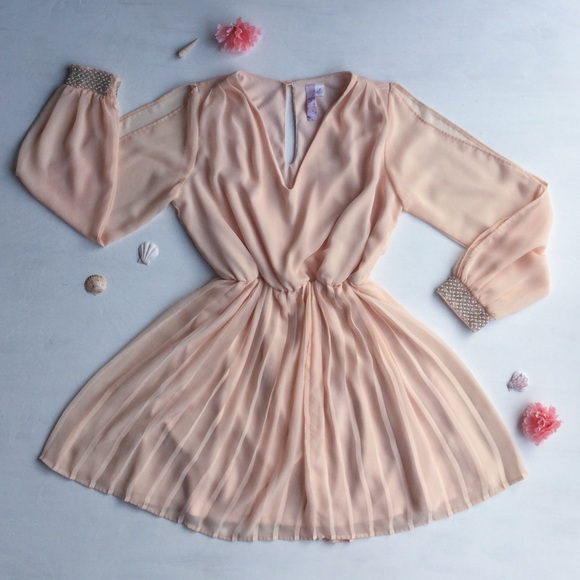 Alya Dresses & Skirts - Alya - Long Sleeve, Mini Dress